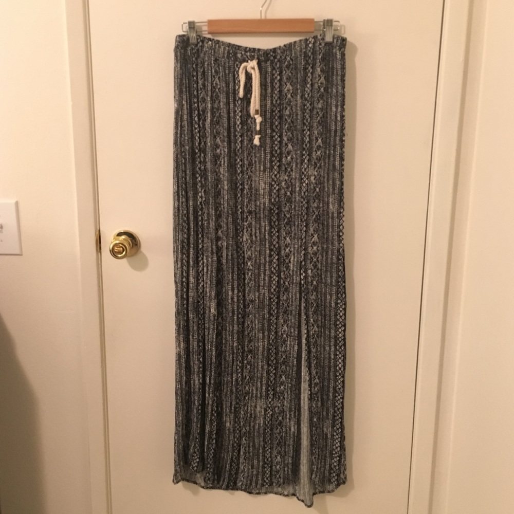 Double Front Slit Maxi Skirt